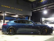 ポルシェ パナメーラ 4 PDK 正規ディーラー車 右ハンドル EUR-GT 中古車