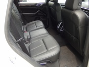 ポルシェ カイエン V6 右ハンドル EUR-GT 正規ディーラー車  中古車