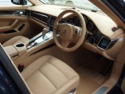 ポルシェ&nbsp;パナメーラ&nbsp;V6 右ハンドル EUR-GT 正規ディーラー車 &nbsp;中古車