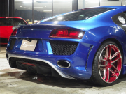 アウディ&nbsp;R8&nbsp;V10 5.2L FSIクワトロ 正規ディーラー車 左ハンドル 社外フルエアロ AVS20inアルミ&nbsp;中古車