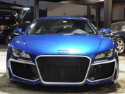アウディ&nbsp;R8&nbsp;V10 5.2L FSIクワトロ 正規ディーラー車 左ハンドル 社外フルエアロ AVS20inアルミ&nbsp;中古車
