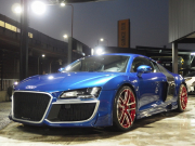 アウディ&nbsp;R8&nbsp;V10 5.2L FSIクワトロ 正規ディーラー車 左ハンドル 社外フルエアロ AVS20inアルミ&nbsp;中古車