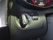 アウディ R8 V10 5.2L FSIクワトロ 正規ディーラー車 左ハンドル 中古車