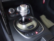 アウディ R8 V10 5.2L FSIクワトロ 正規ディーラー車 左ハンドル 中古車