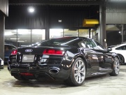 アウディ R8 V10 5.2L FSIクワトロ 正規ディーラー車 左ハンドル 中古車