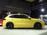 ポルシェ&nbsp;カイエン&nbsp;Sハイブリッド EUR-GT 正規ディーラー車 右ハンドル&nbsp;中古車