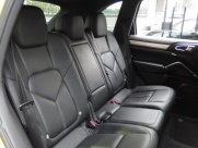 ポルシェ&nbsp;カイエン&nbsp;Sハイブリッド EUR-GT 正規ディーラー車 右ハンドル&nbsp;中古車