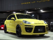 ポルシェ&nbsp;カイエン&nbsp;Sハイブリッド EUR-GT 正規ディーラー車 右ハンドル&nbsp;中古車