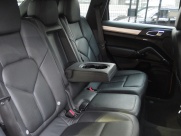 ポルシェ&nbsp;カイエン&nbsp;Sハイブリッド EUR-GT 正規ディーラー車 右ハンドル&nbsp;中古車