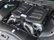 ポルシェ カイエン S 正規ディーラー車 後期モデル ワンオーナー 左ハンドル 中古車