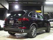 ポルシェ カイエン S 正規ディーラー車 後期モデル ワンオーナー 左ハンドル 中古車