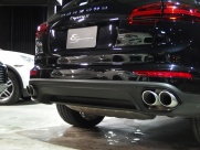 ポルシェ カイエン S 正規ディーラー車 後期モデル ワンオーナー 左ハンドル 中古車