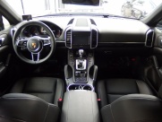 ポルシェ カイエン S 正規ディーラー車 後期モデル ワンオーナー 左ハンドル 中古車