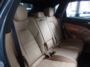 ポルシェ&nbsp;カイエン&nbsp;V6 正規ディーラー車 ワンオーナー 右ハンドル&nbsp;中古車