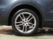 ポルシェ&nbsp;カイエン&nbsp;V6 正規ディーラー車 ワンオーナー 右ハンドル&nbsp;中古車