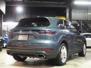 ポルシェ&nbsp;カイエン&nbsp;V6 正規ディーラー車 ワンオーナー 右ハンドル&nbsp;中古車