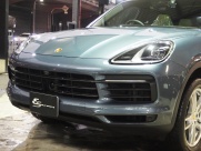 ポルシェ&nbsp;カイエン&nbsp;V6 正規ディーラー車 ワンオーナー 右ハンドル&nbsp;中古車