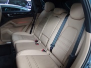 ポルシェ&nbsp;カイエン&nbsp;V6 正規ディーラー車 ワンオーナー 右ハンドル&nbsp;中古車