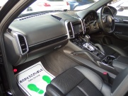 ポルシェ カイエン S V8 正規ディーラー車 EUR-GT 右ハンドル コンフォートシート シートクーラー シートヒーター 中古車