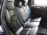 ポルシェ カイエン S V8 正規ディーラー車 EUR-GT 右ハンドル コンフォートシート シートクーラー シートヒーター 中古車