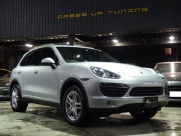 ポルシェ カイエン S V8 正規ディーラー車 右ハンドル サンルーフ オートクルーズコントロール 中古車