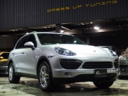 ポルシェ カイエン S V8 正規ディーラー車 右ハンドル サンルーフ オートクルーズコントロール 中古車