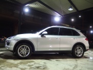 ポルシェ カイエン S V8 正規ディーラー車 右ハンドル サンルーフ オートクルーズコントロール 中古車