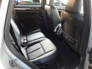 ポルシェ カイエン S V8 正規ディーラー車 右ハンドル サンルーフ オートクルーズコントロール 中古車