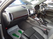 ポルシェ カイエン S V8 正規ディーラー車 右ハンドル サンルーフ オートクルーズコントロール 中古車