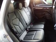 ポルシェ カイエン S V8 正規ディーラー車 右ハンドル サンルーフ オートクルーズコントロール 中古車