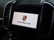 ポルシェ カイエン S V8 正規ディーラー車 右ハンドル サンルーフ オートクルーズコントロール 中古車