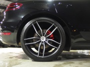 ポルシェ マカン PDK 右ハンドル 正規ディーラー車 パノラミックルーフ 中古車