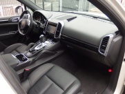 ポルシェ&nbsp;カイエン&nbsp;S EUR-GT 正規ディーラー車 左ハンドル サンルーフ&nbsp;中古車