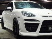 ポルシェ&nbsp;カイエン&nbsp;S EUR-GT 正規ディーラー車 左ハンドル サンルーフ&nbsp;中古車