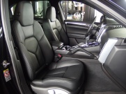 ポルシェ カイエン S EUR-GT 正規ディーラー車 左ハンドル サンルーフ 中古車