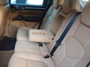 ポルシェ カイエン S V8 正規ディーラー車 右ハンドル 21インチ インテリアPKG 中古車