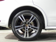 ポルシェ カイエン S V8 正規ディーラー車 右ハンドル 21インチ インテリアPKG 中古車