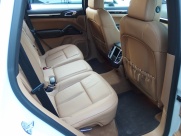 ポルシェ カイエン S V8 正規ディーラー車 右ハンドル 21インチ インテリアPKG 中古車