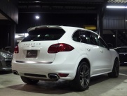 ポルシェ カイエン S V8 正規ディーラー車 右ハンドル 21インチ インテリアPKG 中古車