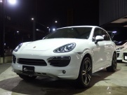 ポルシェ カイエン S V8 正規ディーラー車 右ハンドル 21インチ インテリアPKG 中古車