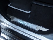 メルセデスベンツ Gクラス G500L 正規ディーラー車 左ハンドル クラッシック25 サンルーフ 中古車