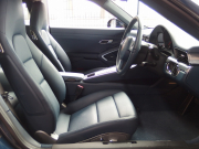 ポルシェ 911(Type991) カレラ PDK 正規ディーラー車 右ハンドル 中古車