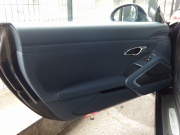 ポルシェ 911(Type991) カレラ PDK 正規ディーラー車 右ハンドル 中古車