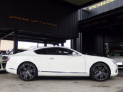 ベントレー&nbsp;コンチネンタル GT&nbsp;V8　2015モデル　正規ディーラー車　右ハンドル　ブラックレザー　ホワイトステッチ&nbsp;中古車