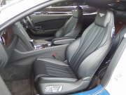 ベントレー&nbsp;コンチネンタル GT&nbsp;V8　2015モデル　正規ディーラー車　右ハンドル　ブラックレザー　ホワイトステッチ&nbsp;中古車