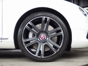 ベントレー&nbsp;コンチネンタル GT&nbsp;V8　2015モデル　正規ディーラー車　右ハンドル　ブラックレザー　ホワイトステッチ&nbsp;中古車