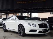 ベントレー&nbsp;コンチネンタル GT&nbsp;V8　2015モデル　正規ディーラー車　右ハンドル　ブラックレザー　ホワイトステッチ&nbsp;中古車