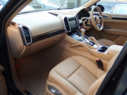 ポルシェ カイエン 正規デーラー車 右ハンドル ワンオーナー ES9-22inアルミ ESスポーツマフラー ESローダウンサス 中古車