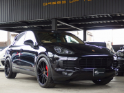 ポルシェ カイエン 正規デーラー車 右ハンドル ワンオーナー ES9-22inアルミ ESスポーツマフラー ESローダウンサス 中古車