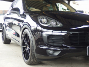 ポルシェ カイエン 正規デーラー車 右ハンドル ワンオーナー ES9-22inアルミ ESスポーツマフラー ESローダウンサス 中古車